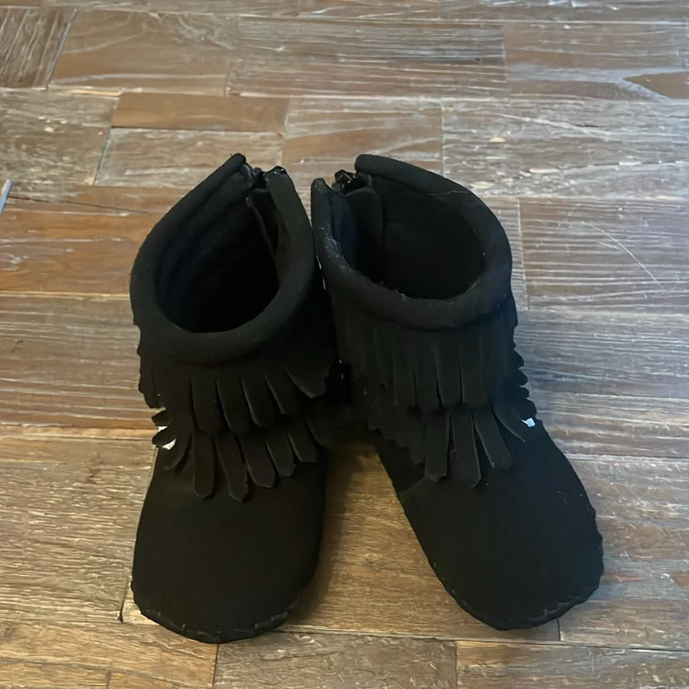 Little Love Bug Black Suede Cozy Boots🖤